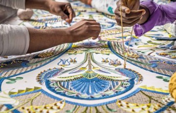 Pierre Frey: Textiles, Wallpapers, Carpets, and Furniture: A Family Legacy of Passion and Creativity - Alain Stella [KSIĄŻKA]