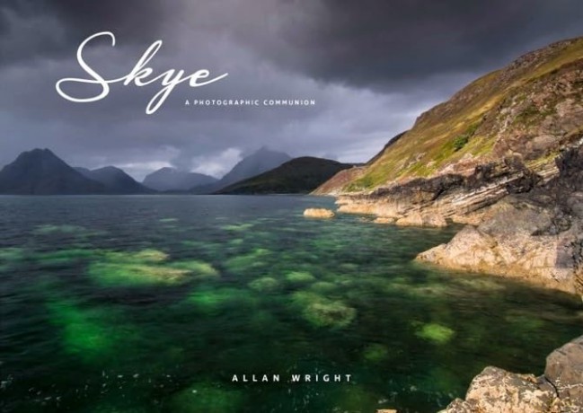 Skye: A Photographic Communion - A Wright [KSIĄŻKA]