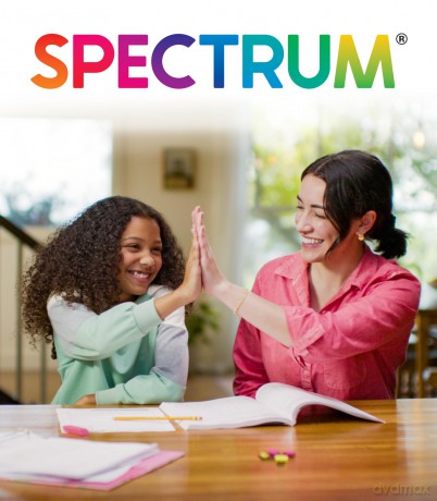 Spectrum Language Arts Workbook, Grade K - Spectrum [KSIĄŻKA]