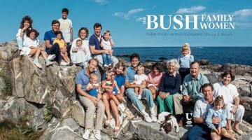 The Bush Family Women: Their Story in Photographs - Elaine S Povich [KSIĄŻKA]