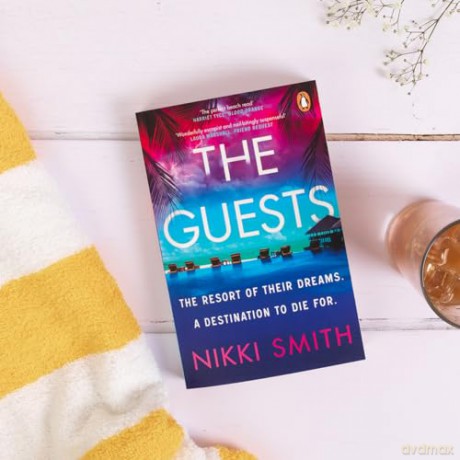 The Guests: Escape to the Maldives with the hottest, twistiest thriller of 2024, from the author of The Beach Party - Nikki Smith [KSIĄŻKA]