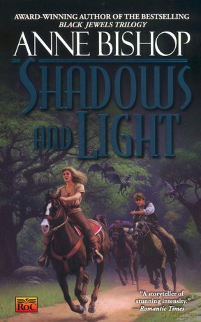 The Shadows and the Light: 2 (Tir Alainn Trilogy) - Anne Bishop [KSIĄŻKA]