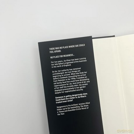 Vengeance: 'Unputdownable.' Erin Kelly: The Khan 2 - Saima Mir [KSIĄŻKA]