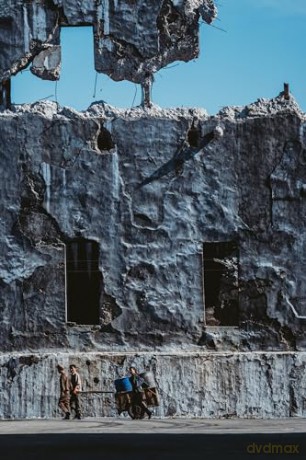 Waiting for the Rainbow: Ten Years in North Korea - Xiomara Bender [KSIĄŻKA]