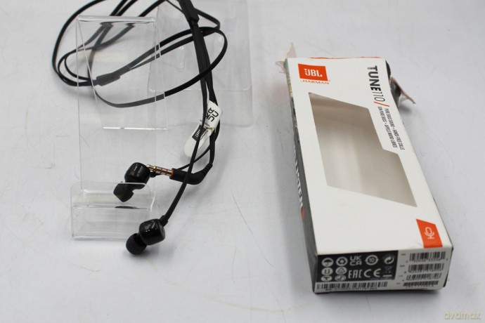 Słuchawki JBL Tune 110 douszne mini jack 3.5mm i pilotem - czarne