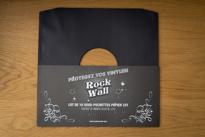 Music Protection: 10 X Lp 12 Inch Paper Inner Sleeve Edged Incl Center Hole - Black - Rock On Wall [CD]