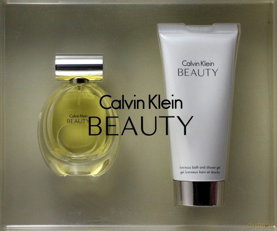 Calvin Klein Beauty Zestaw - Woda Perfumowana 30ml Spray + Żel Pod Prysznic 100ml [2xKOSMETYKI]