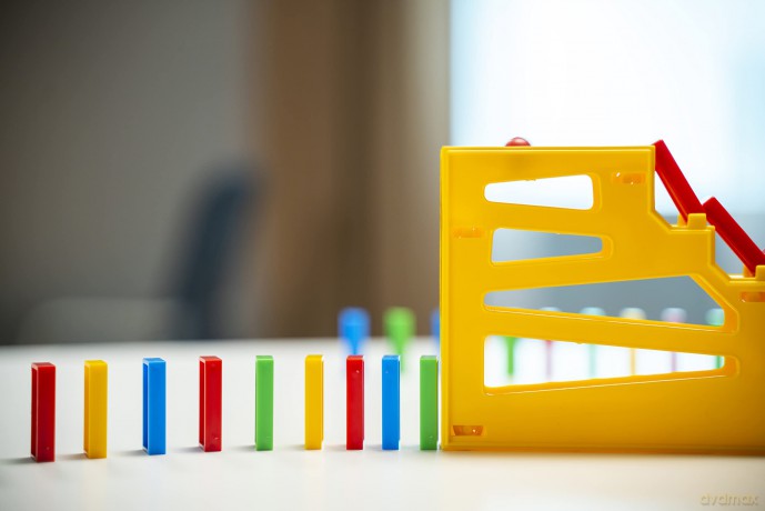 Domino: Goliath 81005 "Domino Express" Starter Lane 16 Game [CD]