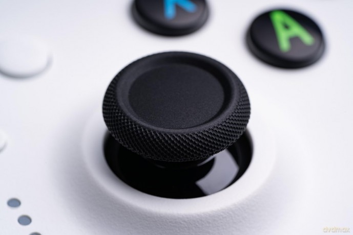 Pad przewodowy 8Bitdo Ultimate Wired Controller for Xbox White Hall Ed.