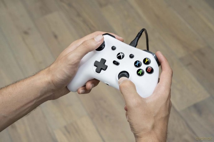 Nacon Entry Level Controller White /Xbox Series X