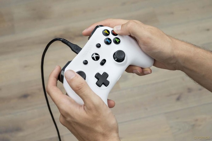 Nacon Entry Level Controller White /Xbox Series X