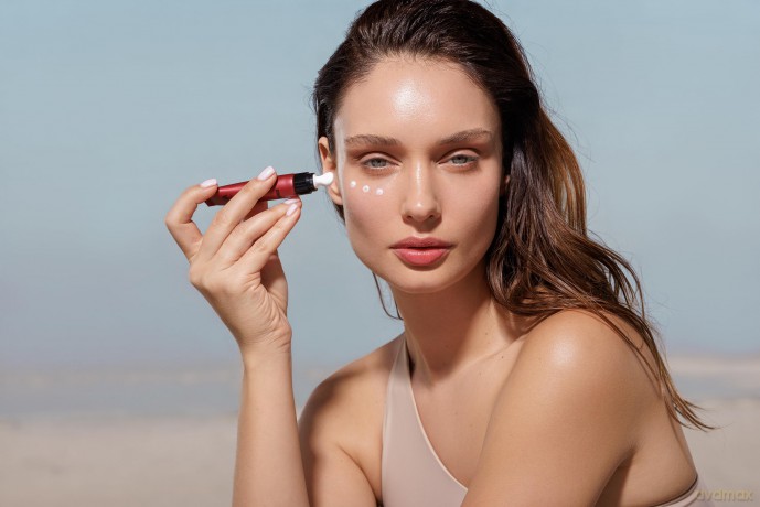 AHAVA Apple of Sodom Fortgeschrittene Smoothing Augencreme (15 ml) - zur Konturierung und Befeuchtung Augenhaut