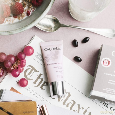 Caudalie Resveratrol Hautpflege für die Augenlider, wirkt gegen Falten, Balsam, 15 ml