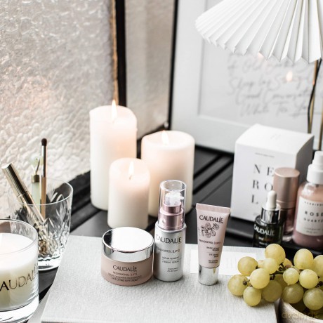 Caudalie Resveratrol Hautpflege für die Augenlider, wirkt gegen Falten, Balsam, 15 ml
