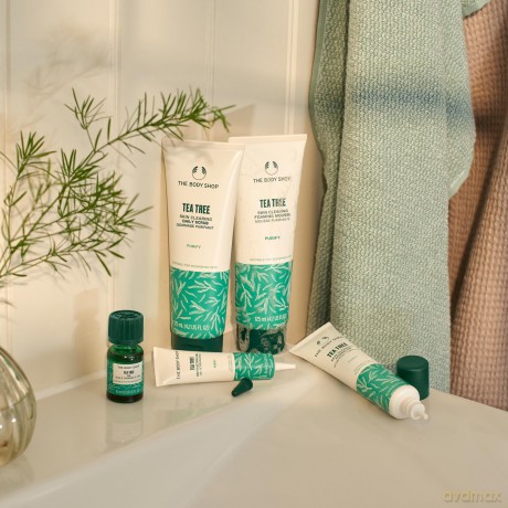 Cleansing foam for oily skin Tea Tree Skin Clearing Foaming Mousse 125 ml