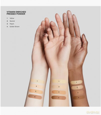 Compact powder with a moisturizing effect Vitamin Enriched Pressed Powder 8 g - Shade: Neutral