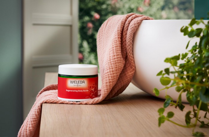 Effectively firming body butter Grantov jablko Regenerating Body Butter 150 ml