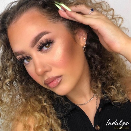 False eyelashes Indulge Sinful Lashes