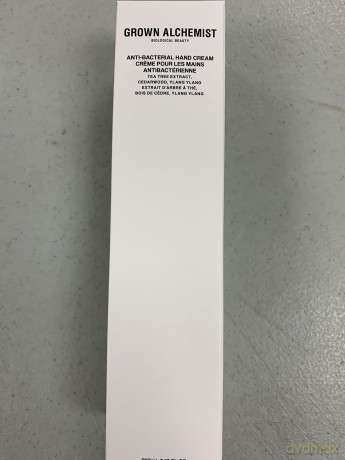 Grown Alchemist Antibakterielle Hand Cream Teebaumextrakt, Zedernholz, Ylang Ylang - Natürliche, vegane Handcreme für sehr trockene Hände, handschutz-Feuchtigkeitscreme zur Hautpflege, 65 ml