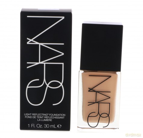 LIGHT REFLECTING FOUNDATION - Shade: Vienna
