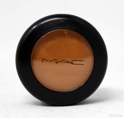 MAC Studio Finish Concealer NC45, 7 g