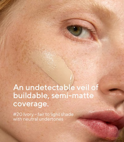 MÁDARA Organic Skincare | SKINONYM Semi-Matte Peptide Foundation, 20 IVORY, 30ml - Gestärkt durch kollagenunterstützende Peptide, Semi-mattes Finish, Passt sich der Hautstruktur an.