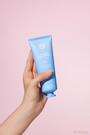 Maria Nila Coils & Curls Anti-Frizz Styling-Gel, 125 ml - Feuchtigkeitsspendendes Gel mit mittlerem Halt für Locken, kontrolliert Frizz, schützt Farbe, vegan