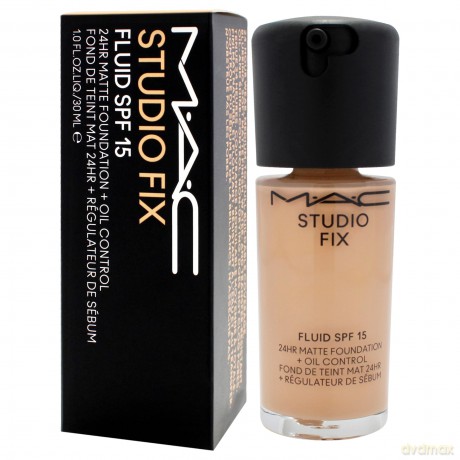 Matte make-up SPF 15 Studio Fix Fluid 30 ml - Shade: NC27