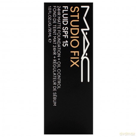 Matte make-up SPF 15 Studio Fix Fluid 30 ml - Shade: NC27
