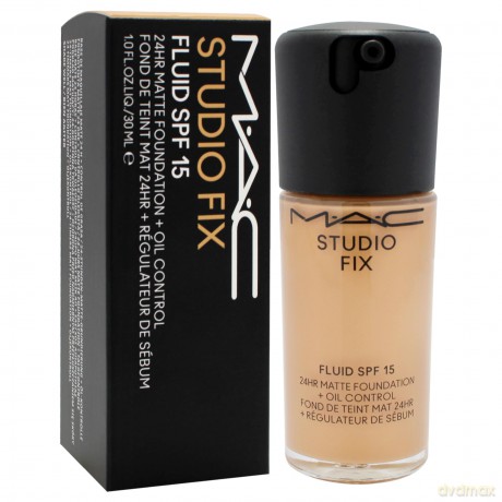 Matte make-up SPF 15 Studio Fix Fluid 30 ml - Shade: NC40