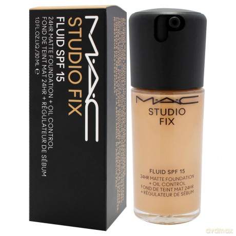Matte make-up SPF 15 Studio Fix Fluid 30 ml - Shade: NC40