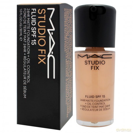 Matte make-up SPF 15 Studio Fix Fluid 30 ml - Shade: NW22