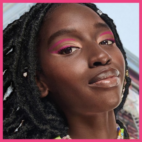Maybelline New York Lidschatten Stift, All-in-One Eyeliner, Primer und Lidschatten-Stift, Langanhaltende und cremige Farbe, Color Tattoo Eye Stix, Farbe: I Am Courageous