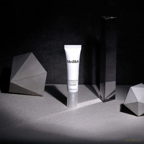 Medik8 Illuminating Eye Balm, Instant Brighten Eye Formula For Visibly Brighten and Refresh Tired Eyes, 15ml