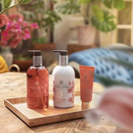 Molton Brown Limited Edition Heavenly Gingerlily feine flüssige Handseife