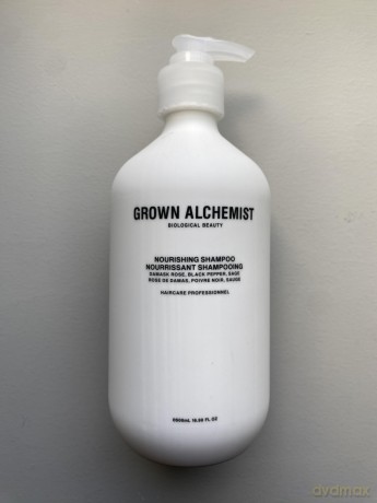 Nährendes Shampoo: Damaszener Rose, Schwarzer Pfeffer, Salbei - 500 ml