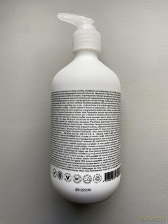 Nährendes Shampoo: Damaszener Rose, Schwarzer Pfeffer, Salbei - 500 ml
