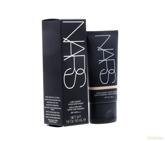 Nars Pure Ausstrahlung Getönte Feuchtigkeitscreme Breites Spektrum LSF 30 - Terre Neuve 1.9oz