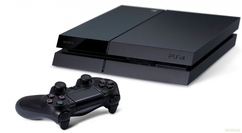 Sony PlayStation 4 [ELEKTRONIKA]