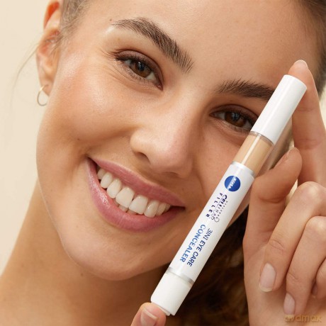 NIVEA Hyaluron Cellular Filler 3IN1 Augenpflege Concealer Mittel (4 ml), Anti-Age Concealer mit Hyaluron, Abdeckstift für Augenringe, Rötungen und Pickel