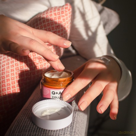 Q+A Kollagen Gesichtscreme. Eine für Vegetarier geeignete, aus Meeresalgen gewonnene Kollagen-Creme für alternde Haut. 50 g
