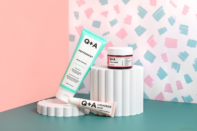 Q+A Minze-Reinigungslotion für jeden Tag. Ein sanfter Gesichtsreiniger zur Belebung und Auffrischung Ihrer Haut. 125 ml