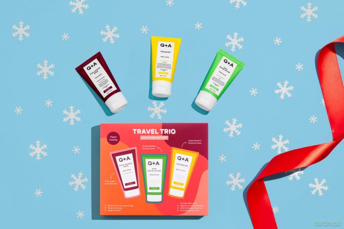 Q+A Reiseset Körperpflege Geschenkset, enthält Hyaluronsäure Körperwaschgel, AHA-Körperpeeling und Ceramid Körperlotion, je 50ml