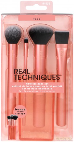 Real Techniques Makelloses Basis-Set.