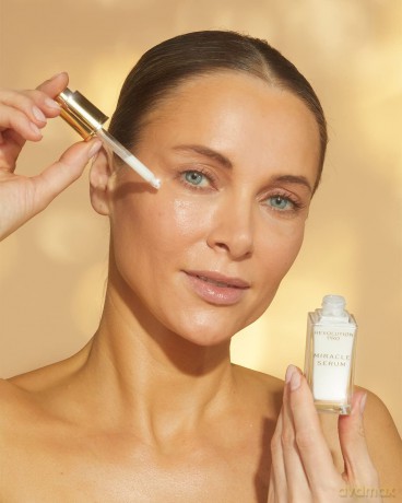 Revolution Pro, Miracle Serum, Feuchtigkeitsspendendes Gesichtsserum, 30ml