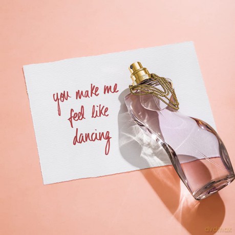 Shakira Perfumes - Dance von Shakira für Damen - Langanhaltend - Femininer, charmanter und moderner Duft - Fruchtig blumige Noten - Ideal für tagsüber - 80 ml
