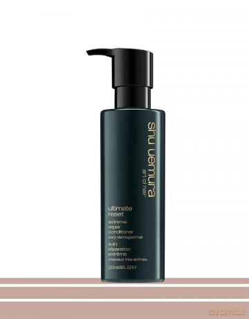 Shu Uemura, Ultimate Reset, Extreme Repair Conditioner, Für strapaziertes und strukturgeschädigtes Haar, Mit japanischem Reisextrakt, Reparatur der Haarfaser und Schutz vor Haarbruch, 250 ml