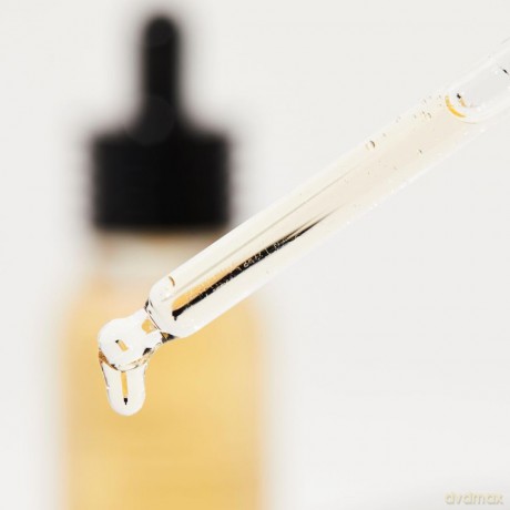 Skin serum against skin imperfections Full Fit Propolis Light Ampoule 30 ml