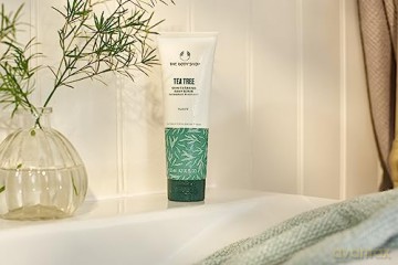 The Body Shop Tea Tree Squeaky-Clean Scrub unisex, Tea Tree Gesichtspeeling 100 ml, 1er Pack (1 x 100 ml)