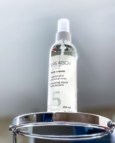 Tomas Arsov Hair Liquid regenerierendes Keratinwasser für lang anhaltenden Schutz und Regeneration des Haares